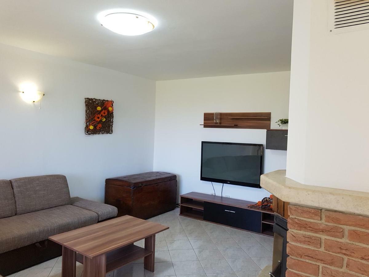 Apartman Roberta Labin  Εξωτερικό φωτογραφία